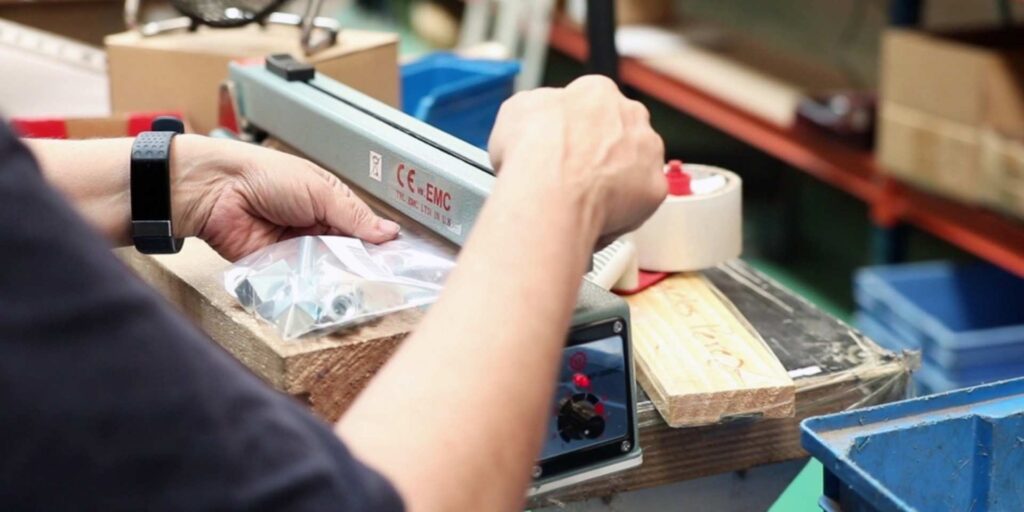 Servicios de retractilado y manipulado