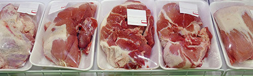 La carne se puede empaquetar en envases de plástico
